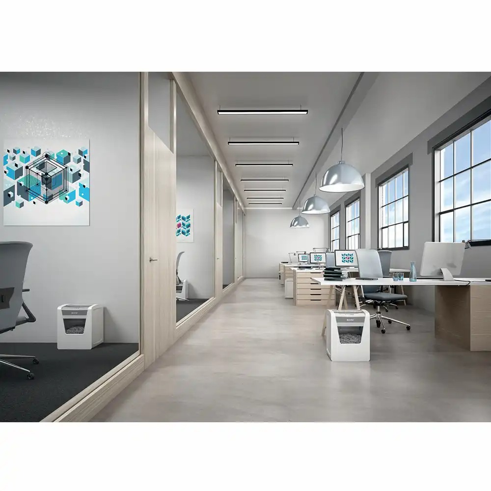 Distrugator documente manual Leitz IQ Protect 6M, P5, micro-cut (particule), 6 coli, cos 18l, alb