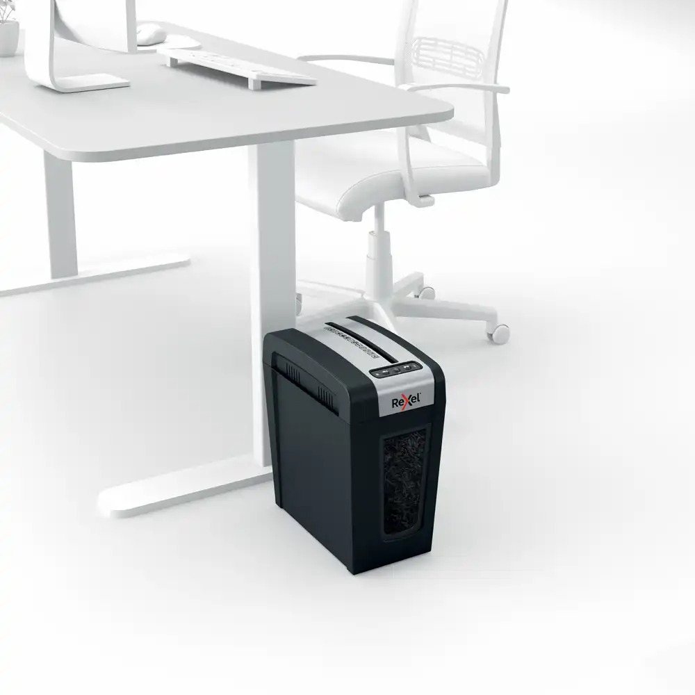 Distrugator documente manual REXEL SECURE MC4 Slim, P5, micro-cut (particule), 4 coli, 14l, negru/argintiu